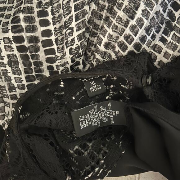 ALYX Top Tunic Blouse Black 1X Geometric Crochet Neck Long Peasant Sleeve Sheer - Picture 7 of 10